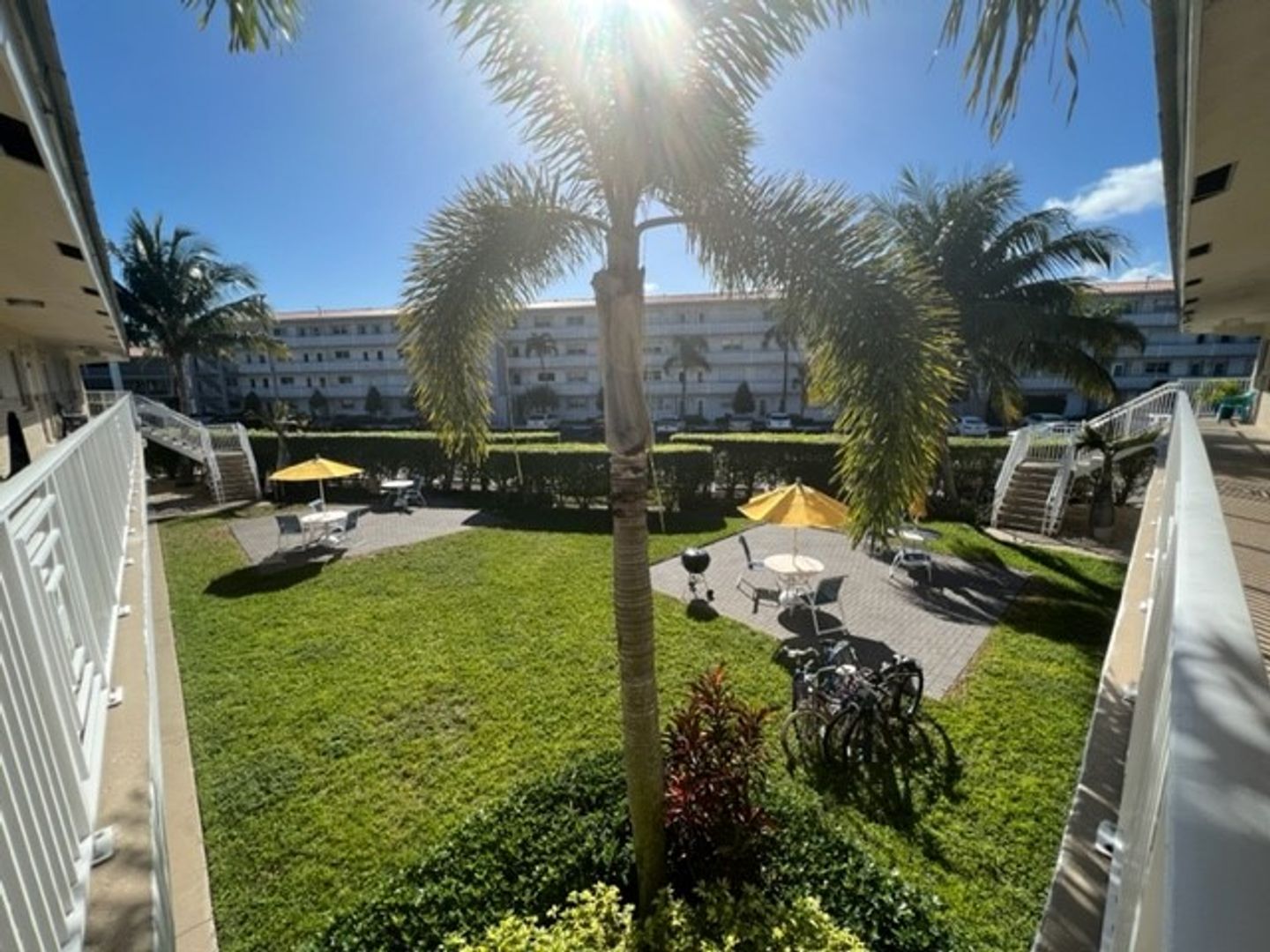 Deerfield Beach Apartment: 110 NE 19th Ave