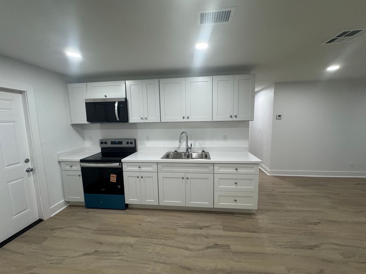 Hallandale Beach Apartment: 102-108 NW 1st Street (108 Premiere) | 112-128 NW 2nd Ave (128 Premiere)