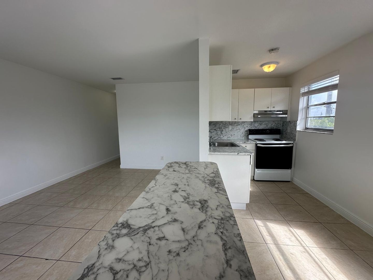Davie Apartment: 5621, 5661 & 5841 SW 36th Court