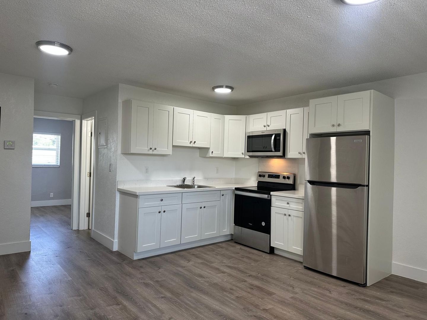 Oakland Park Apartment: 3616-3660 NE 11th Ave