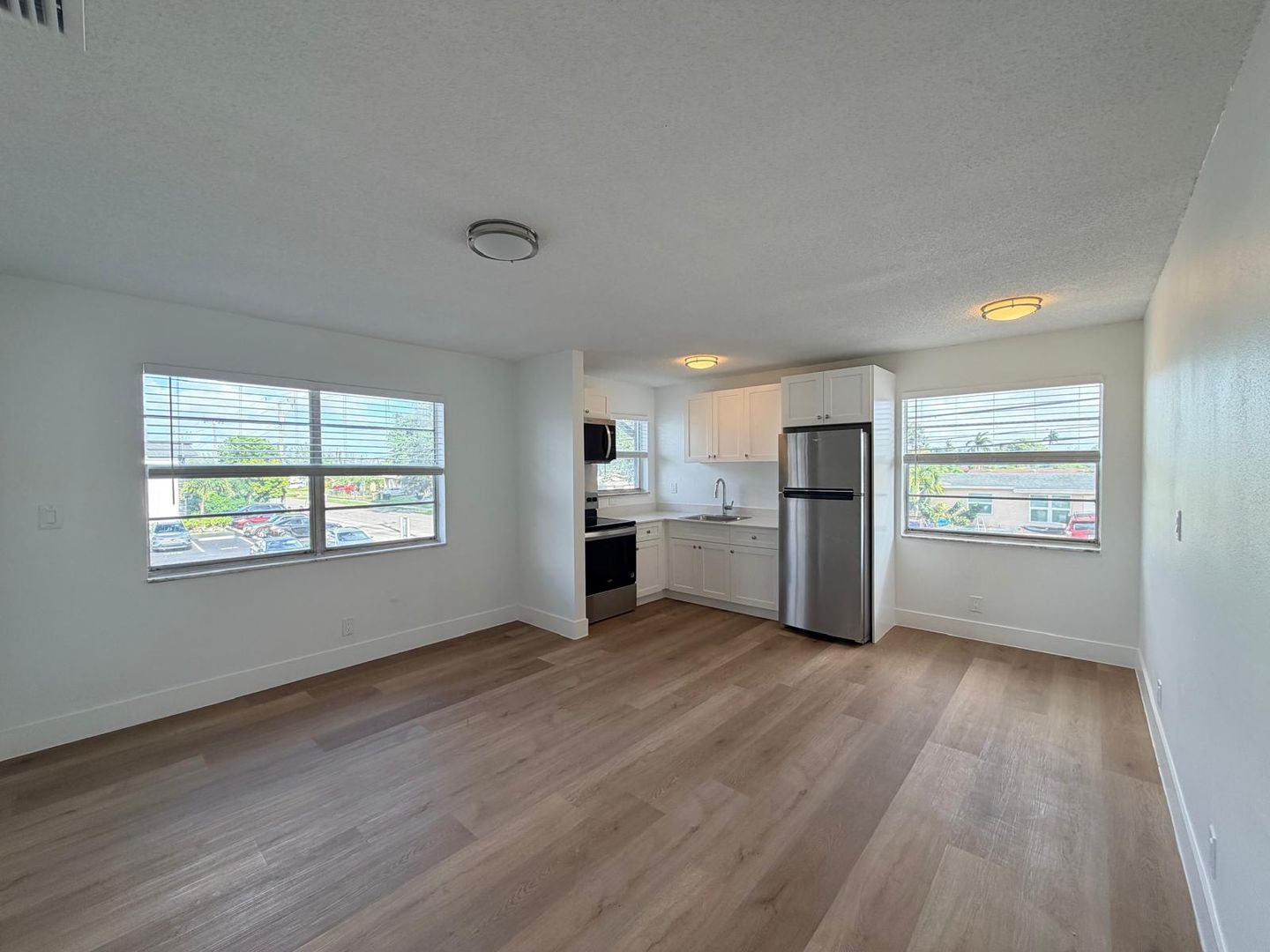 Davie Apartment: 5621, 5661 & 5841 SW 36th Court