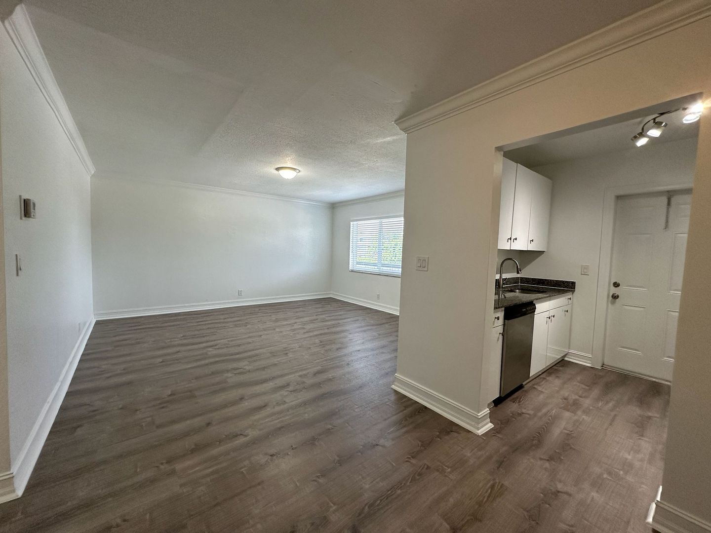 Fort Lauderdale Apartment: 1400 NE 56th Street