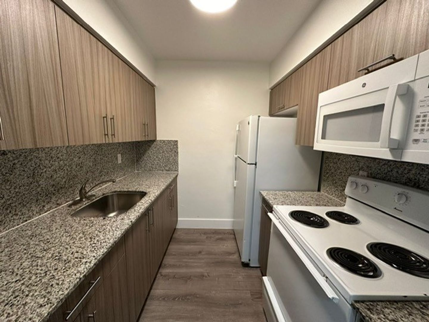 Hollywood Apartment: 2300, 2309 & 2319 Madison Street