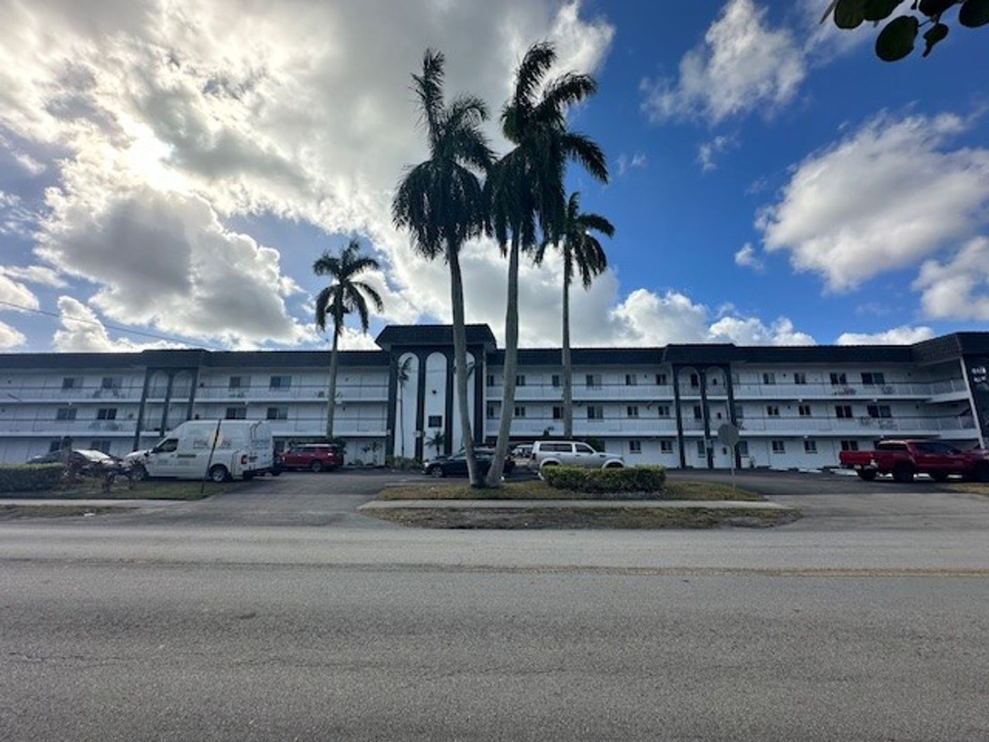 Fort Lauderdale Apartment: 1400 NE 56th Street