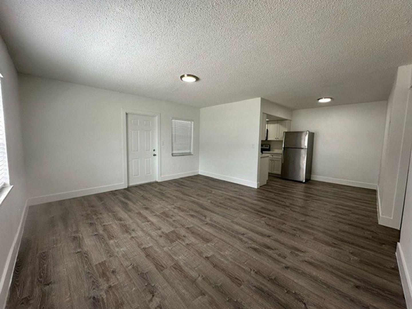 Oakland Park Apartment: 3616-3660 NE 11th Ave