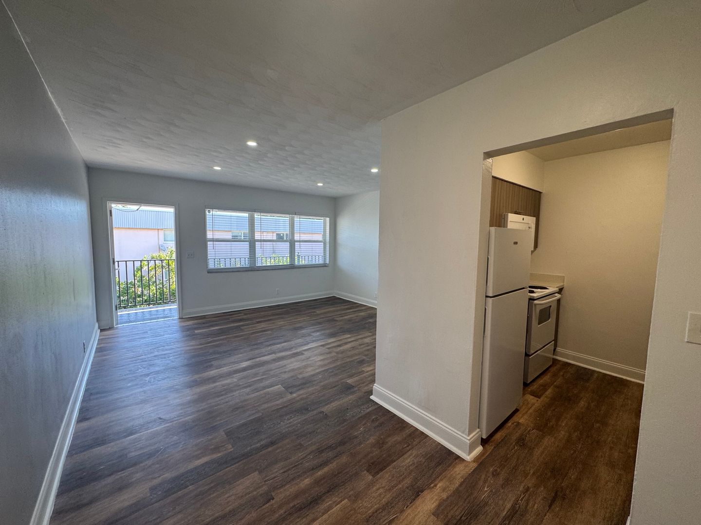 Hollywood Apartment: 2300, 2309 & 2319 Madison Street