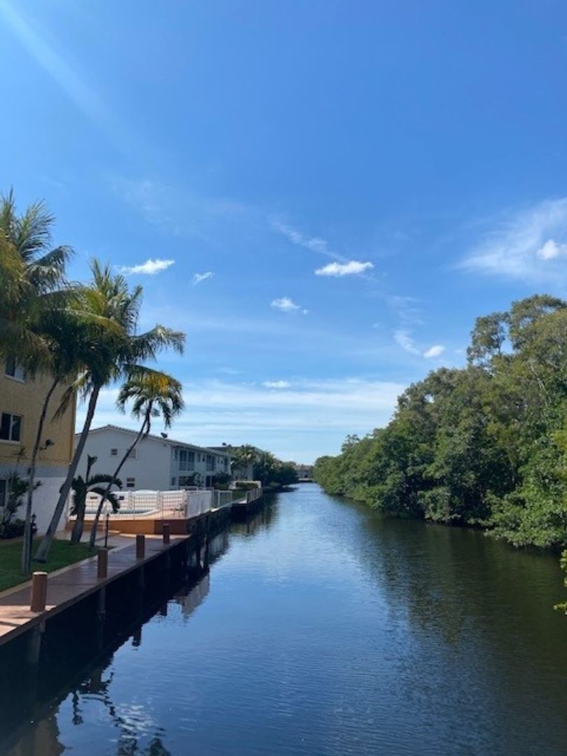 Fort Lauderdale Apartment: 1400 NE 56th Street