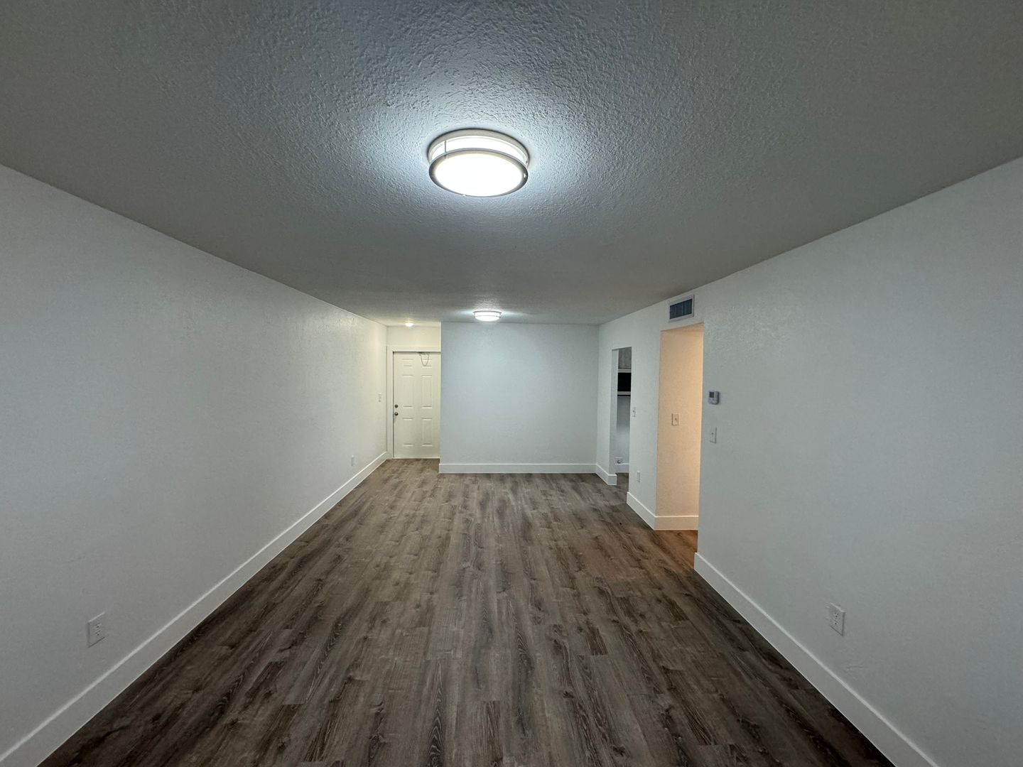 Hollywood Apartment: 2910 Pierce Street
