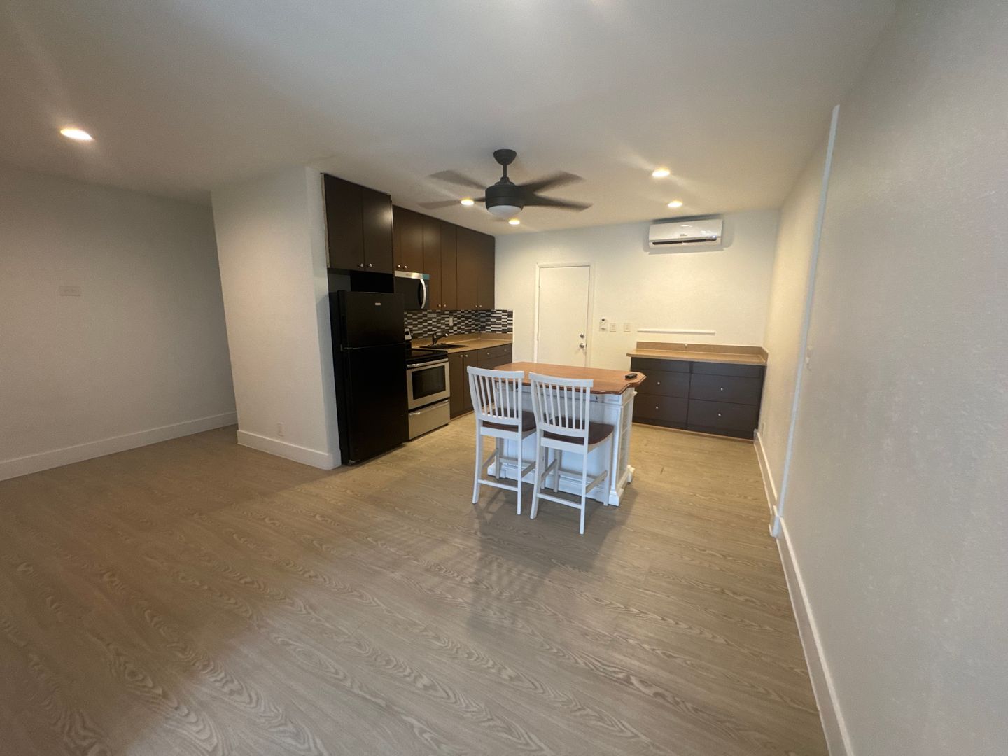 Hallandale Beach Apartment: 102-108 NW 1st Street (108 Premiere) | 112-128 NW 2nd Ave (128 Premiere)