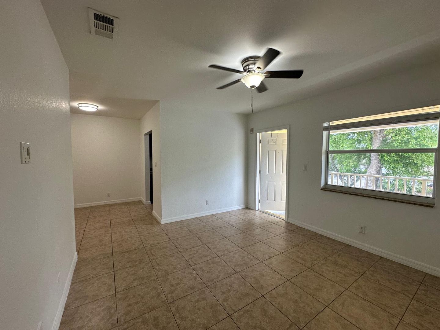 Wilton Manors Apartment: 2640 NE 8th Ave