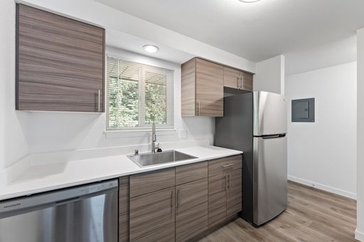 Spacious 2-Bedroom Apartment in Renton – photo 1