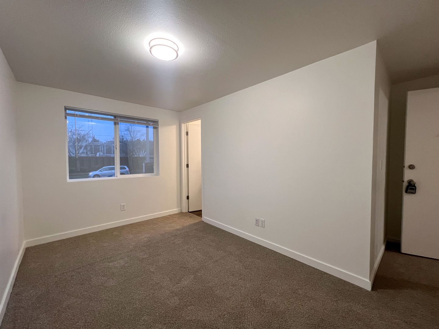 Seattle Apartment: 1520 23rd Avenue