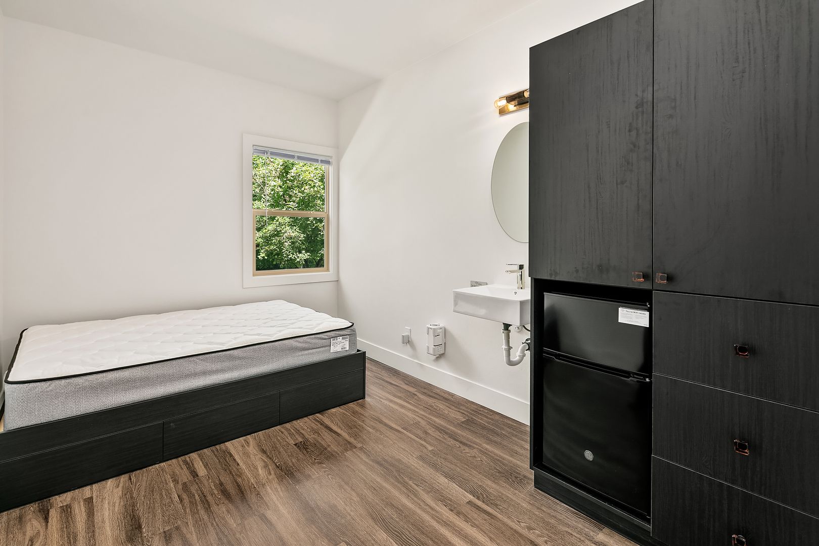 Seattle Apartment: 1633 17th Avenue