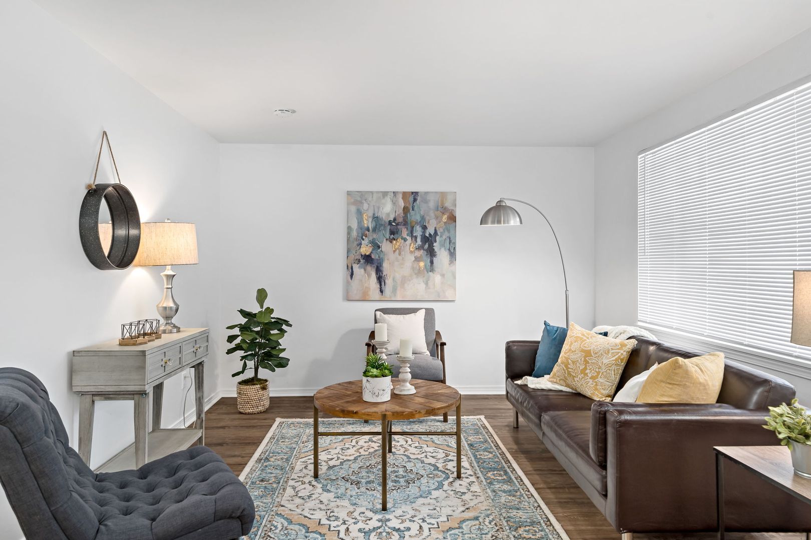 Renton Apartment: 1151 Olympia Ave NE