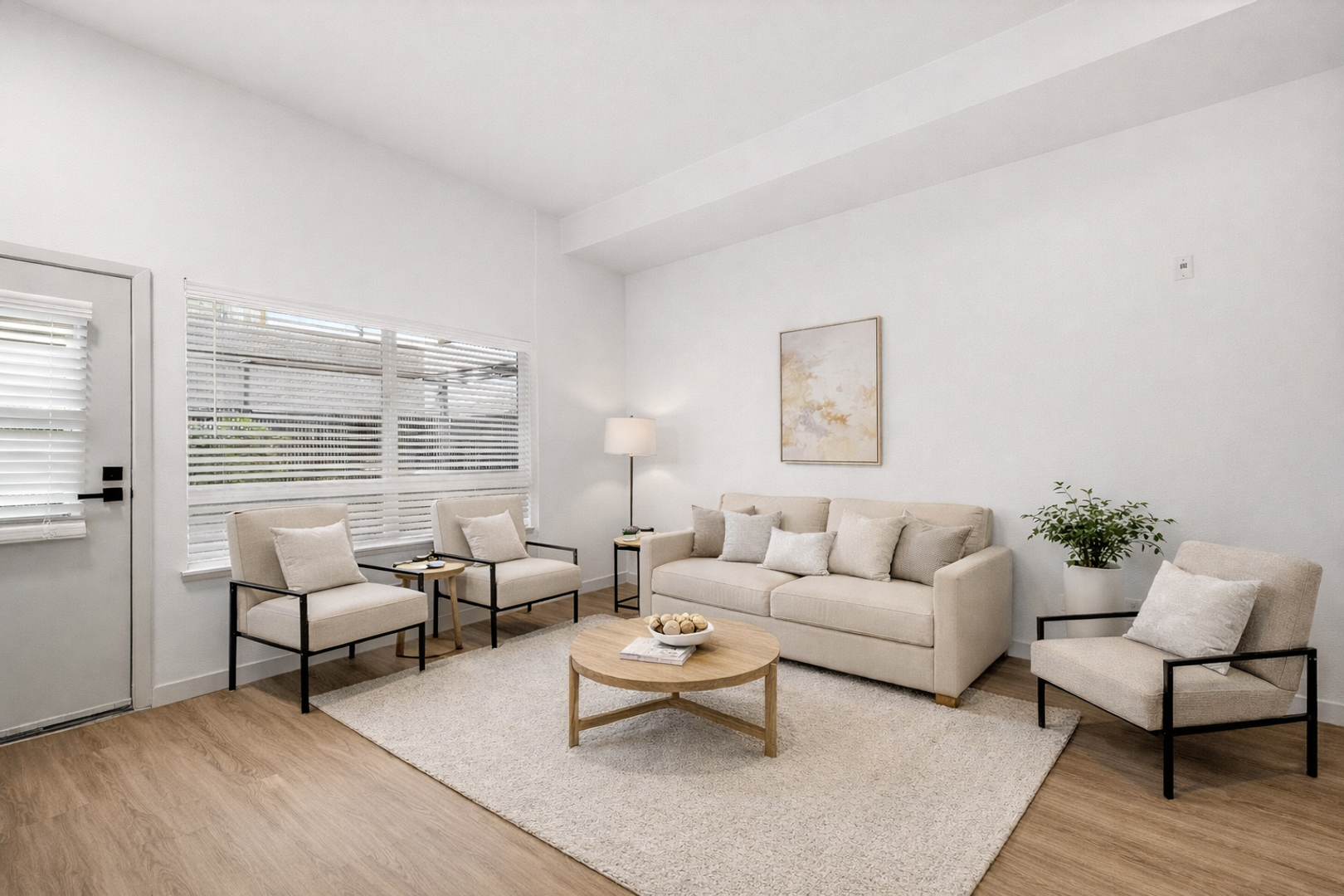 Seattle Apartment: 103 Vine St