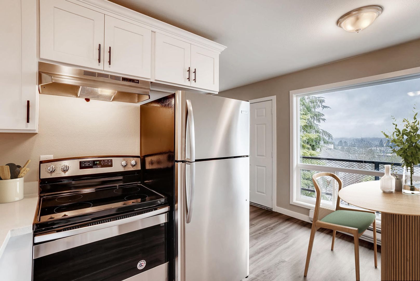 Renton Apartment: 3323 NE 12th Street