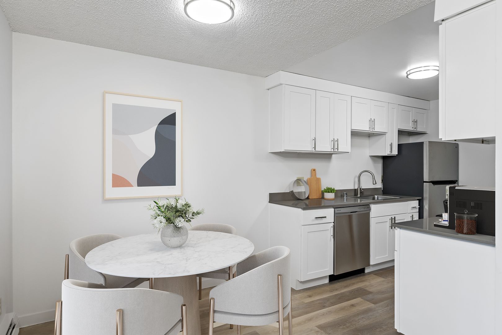 Everett Apartment: 1031 75th St SE