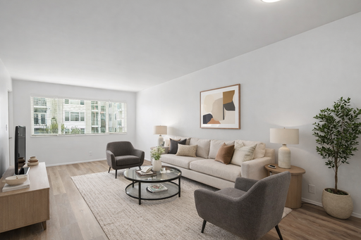 Renovated 1-Bedroom at Penrose Apartments – photo 1