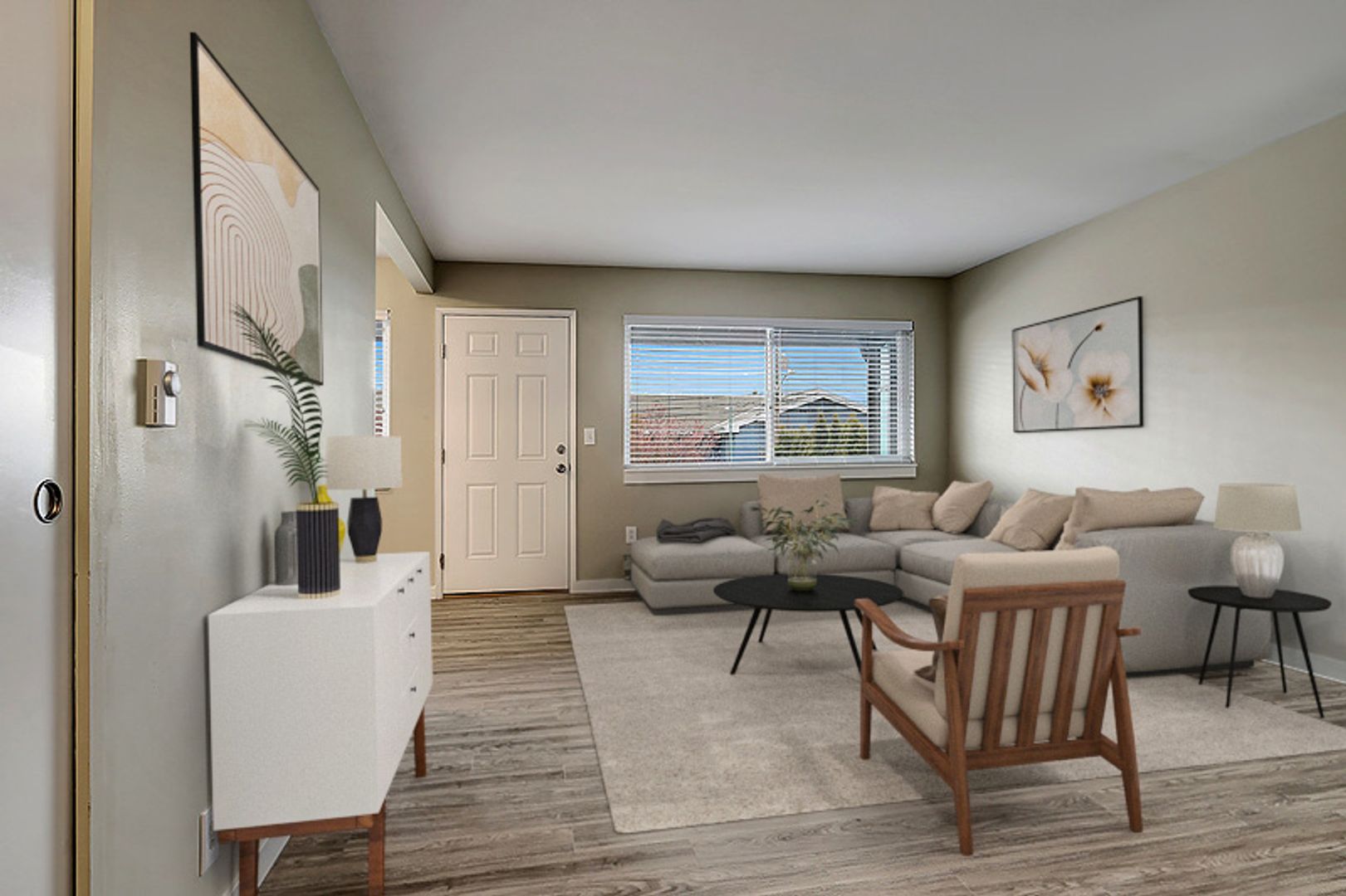 Renton Apartment: 802 Harrington Ave NE