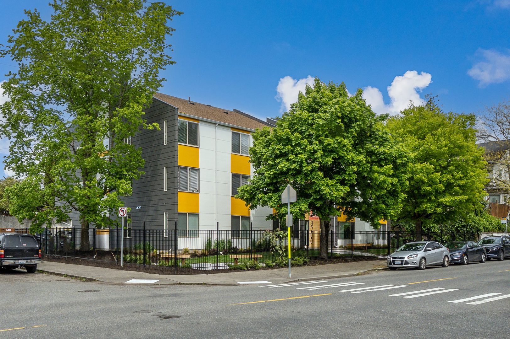 Seattle Apartment: 3200 E Union Street