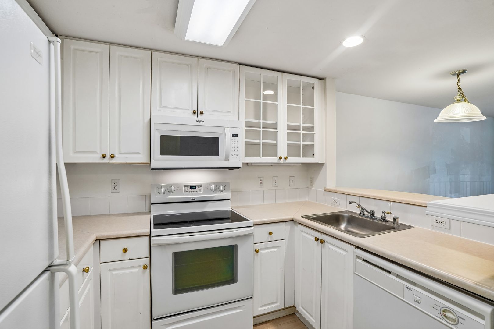 Seattle Apartment: 4719 15th Ave NE