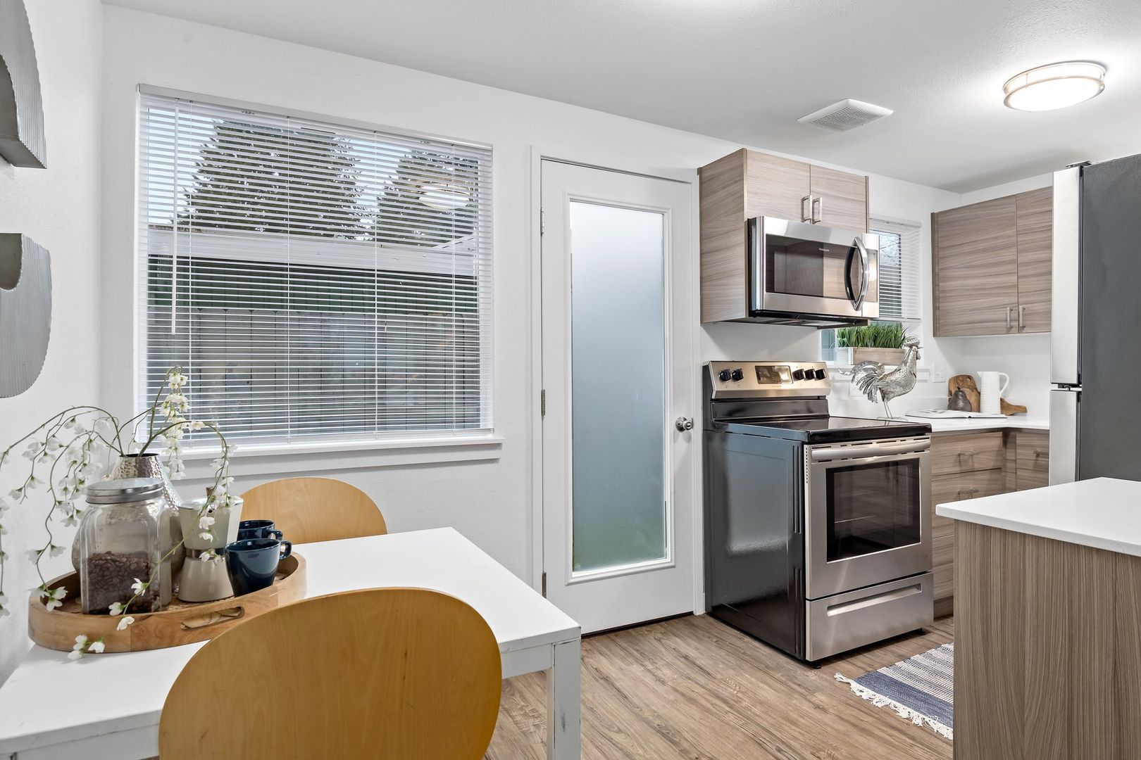 Renton Apartment: 1151 Olympia Ave NE