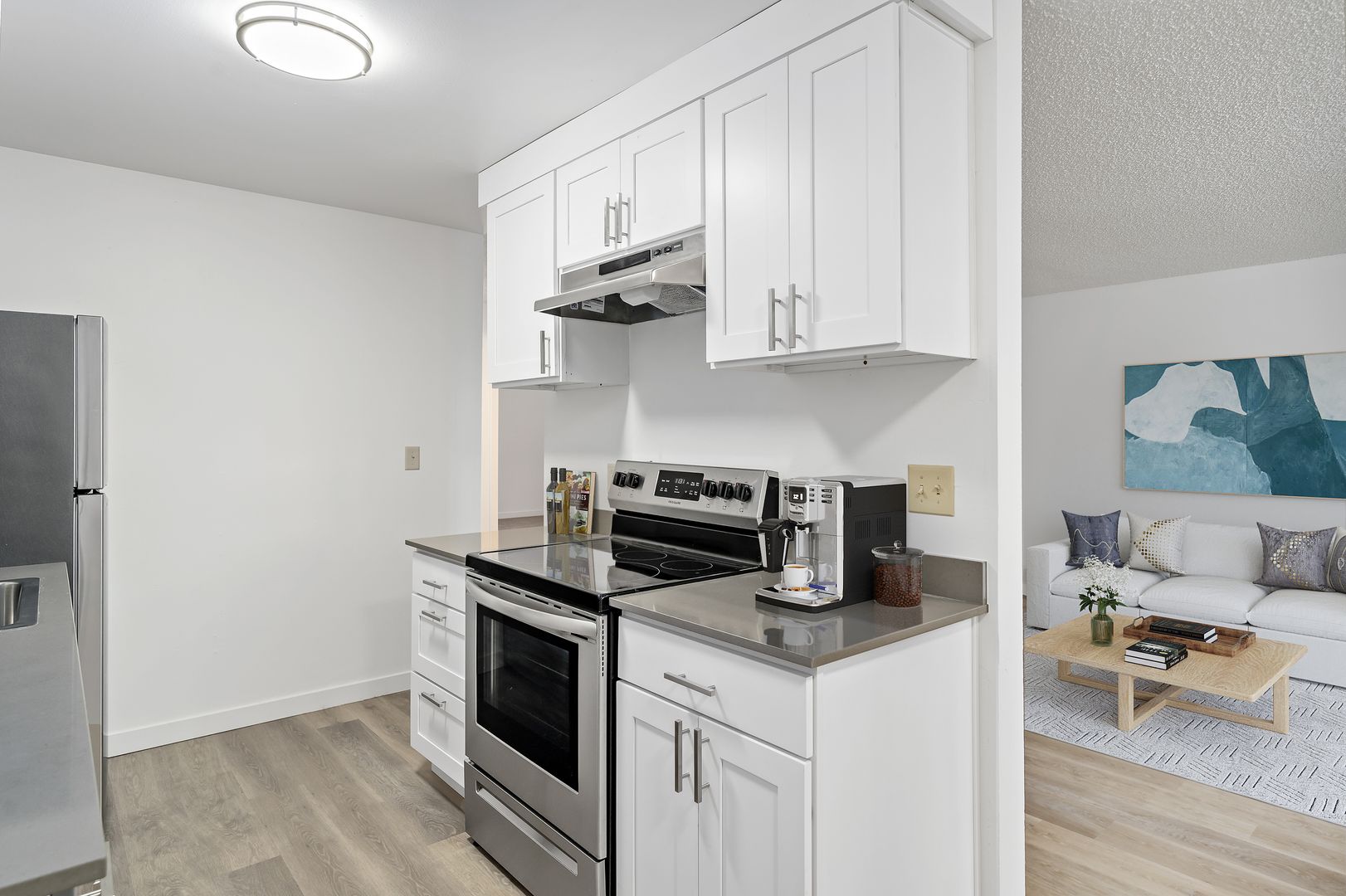 Everett Apartment: 1031 75th St SE