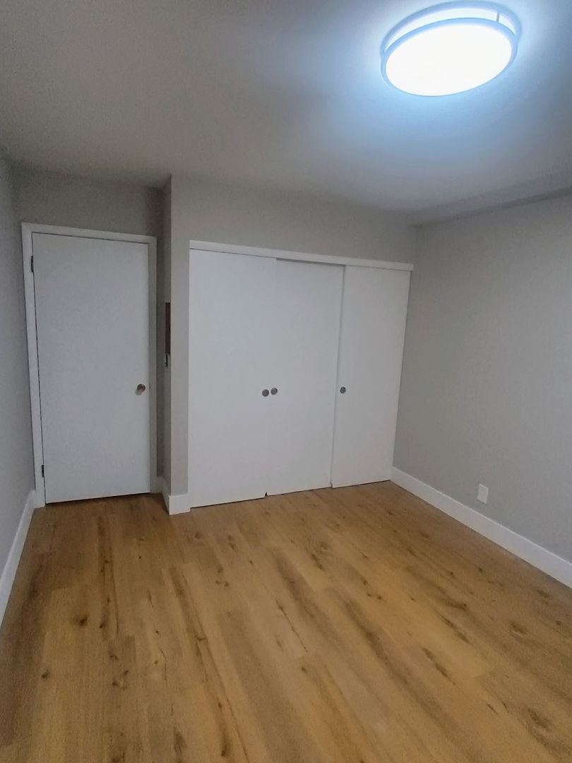Milwaukee Apartment: 1106 E Knapp St