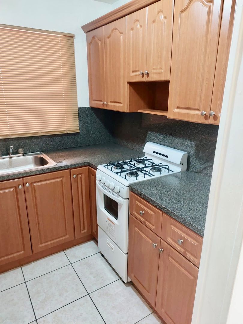 Hialeah Apartment: 6850 West 14th Court