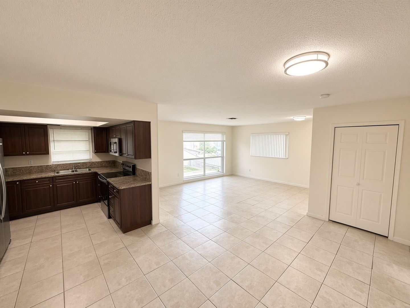 Fort Lauderdale Apartment: 1904-1914 SW 2 St