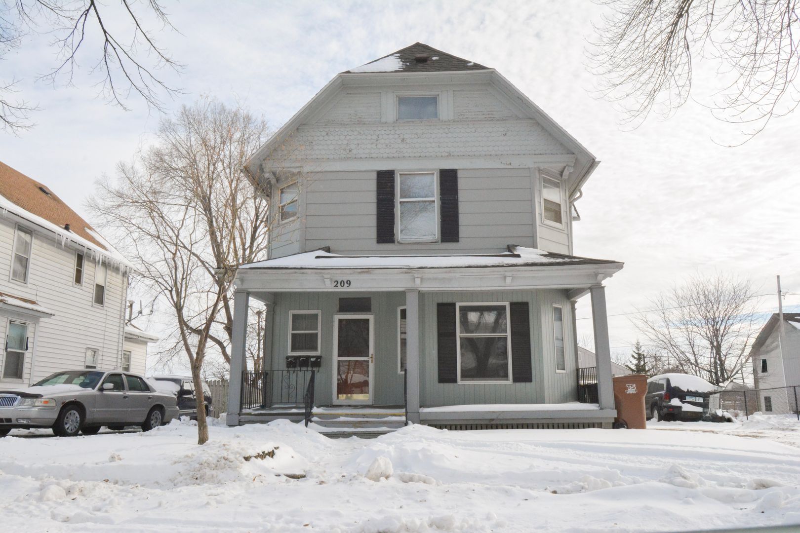 Albert Lea Apartment: 209 S Pearl St