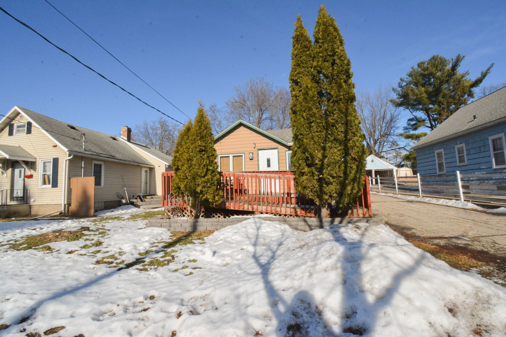 Rochester House: 725 7th St NW