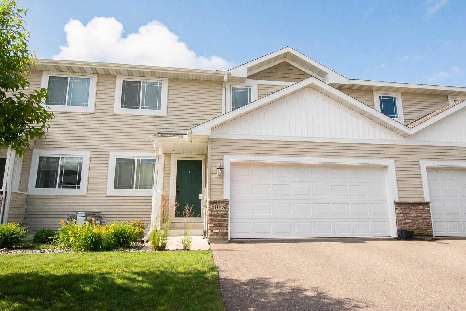 Rochester Townhome: 5088 61st St NW