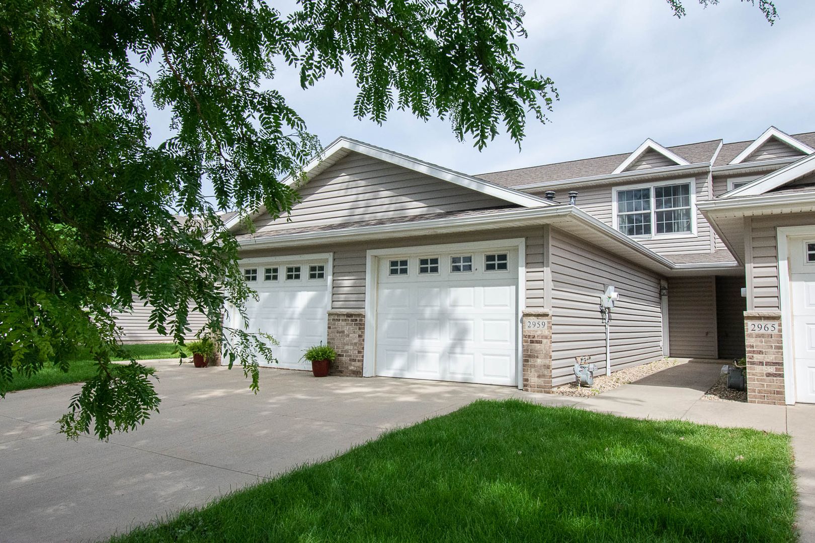 Rochester House: 2959 Monroe Dr NW