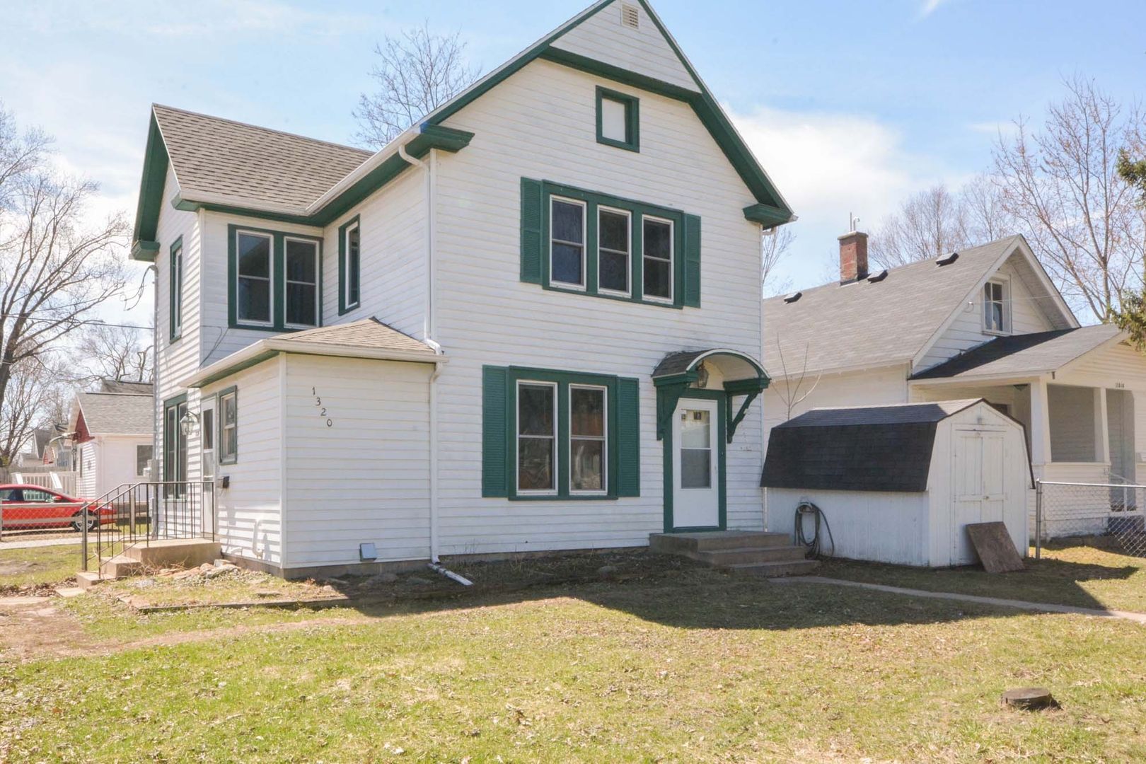 Rochester House: 1320 2nd St SE