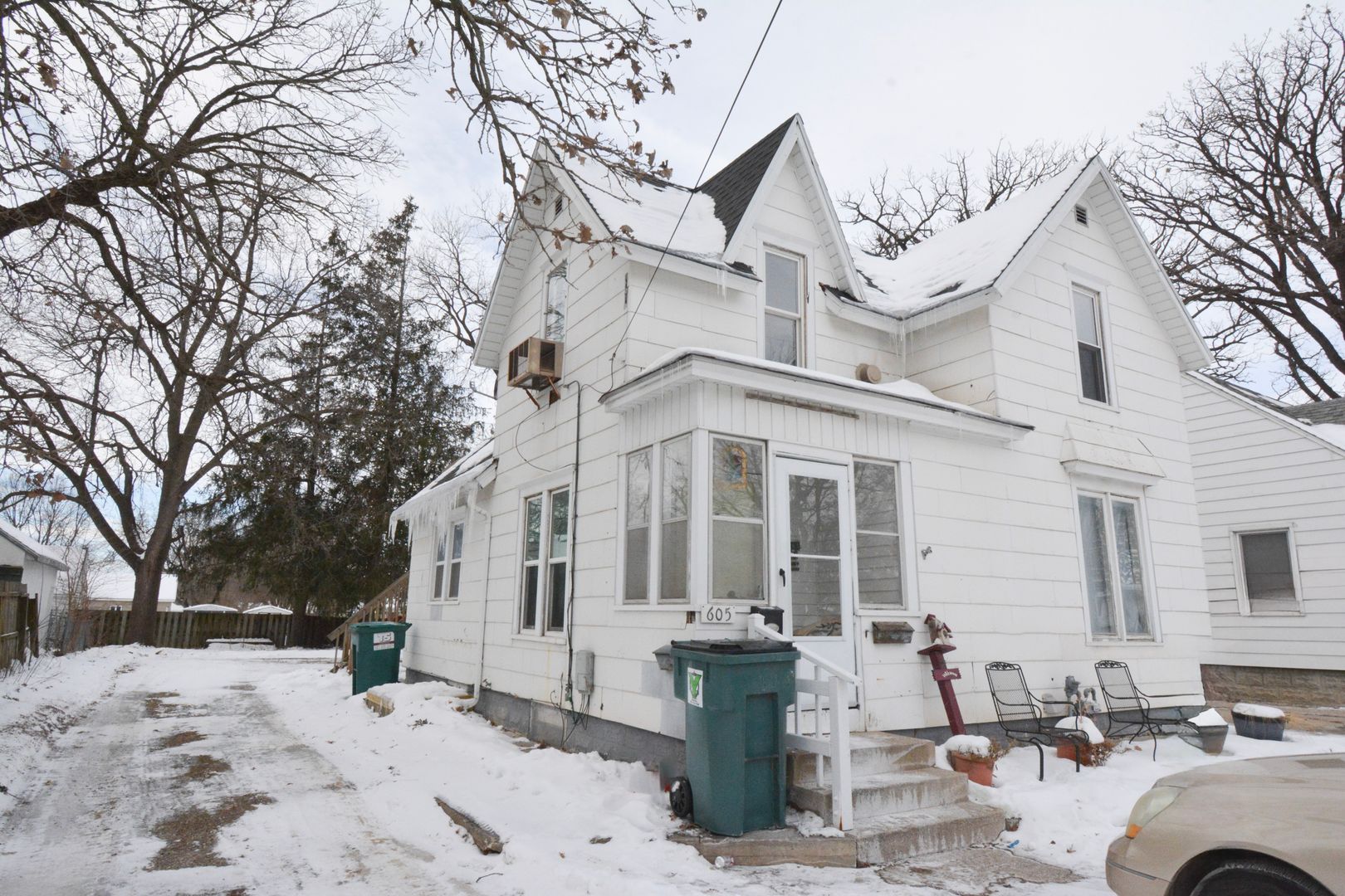 Austin Apartment: 605 11th ST NW