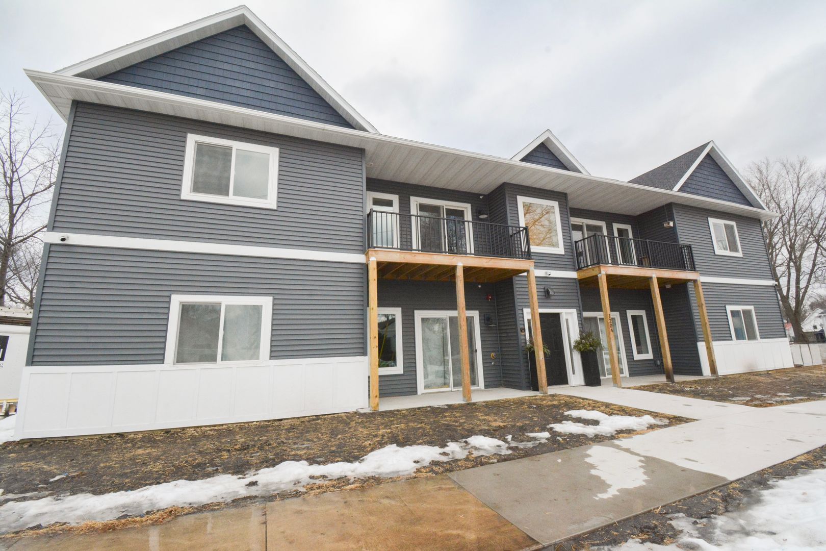 Rochester Apartment: 127 12th St NW