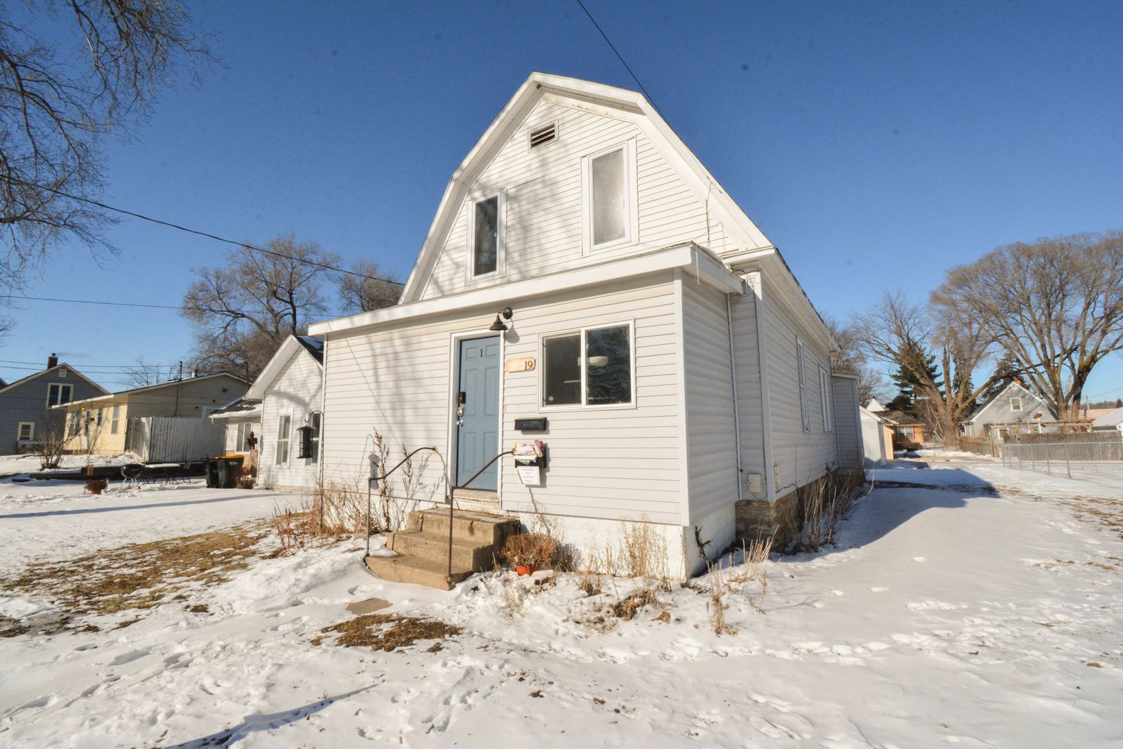 Rochester Apartment: 19 12th St NW