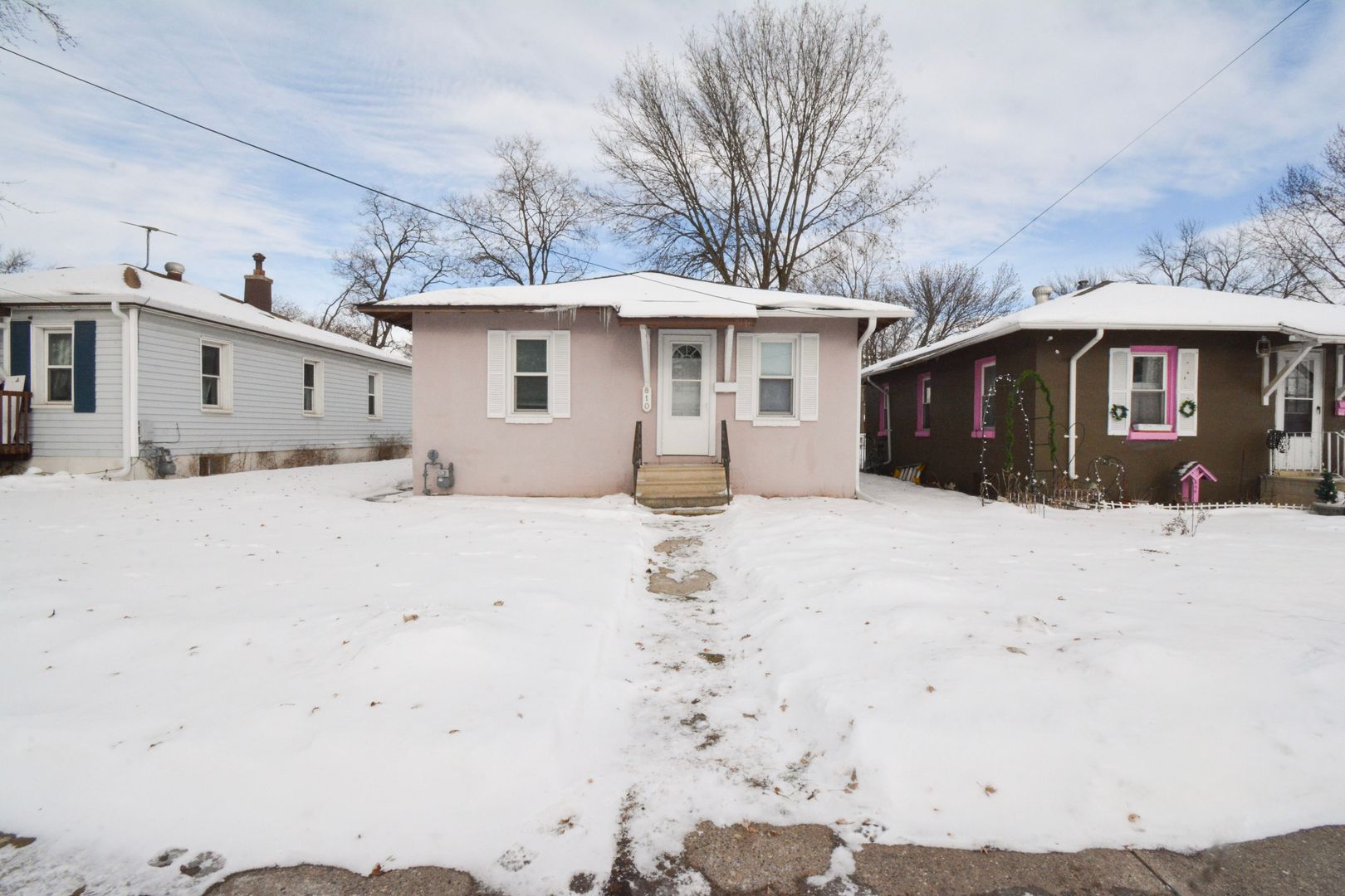 Austin House: 810 9th Ave SW