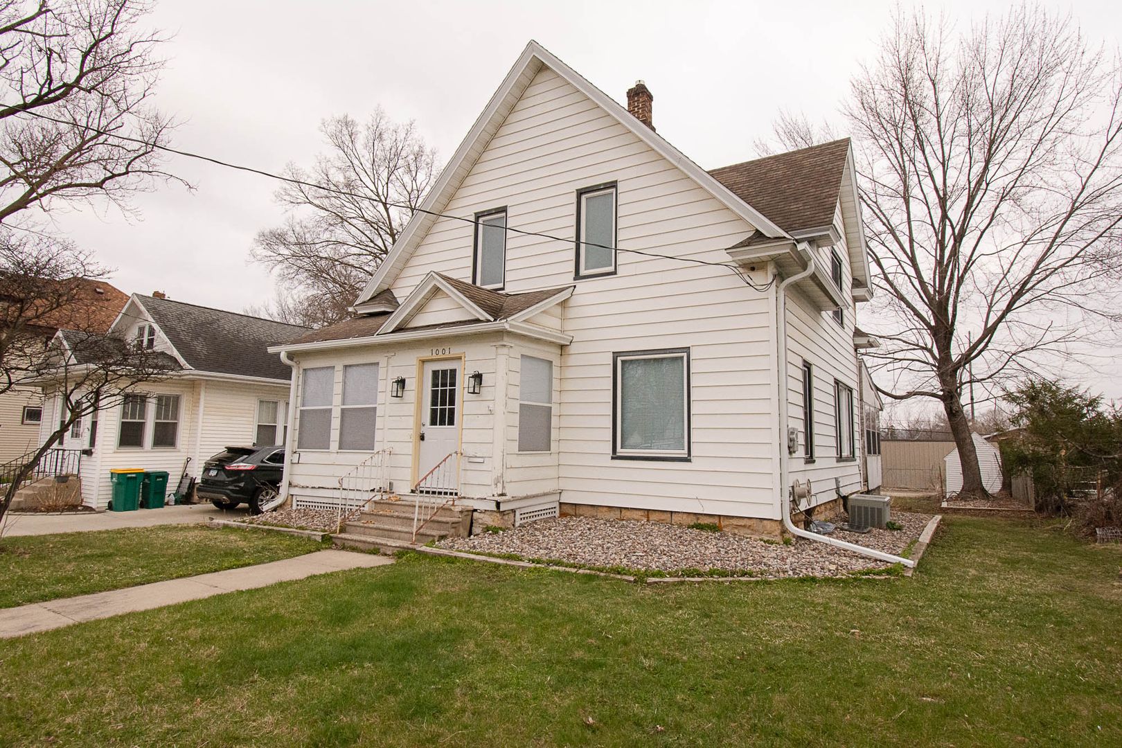 Rochester House: 1001 Center St E