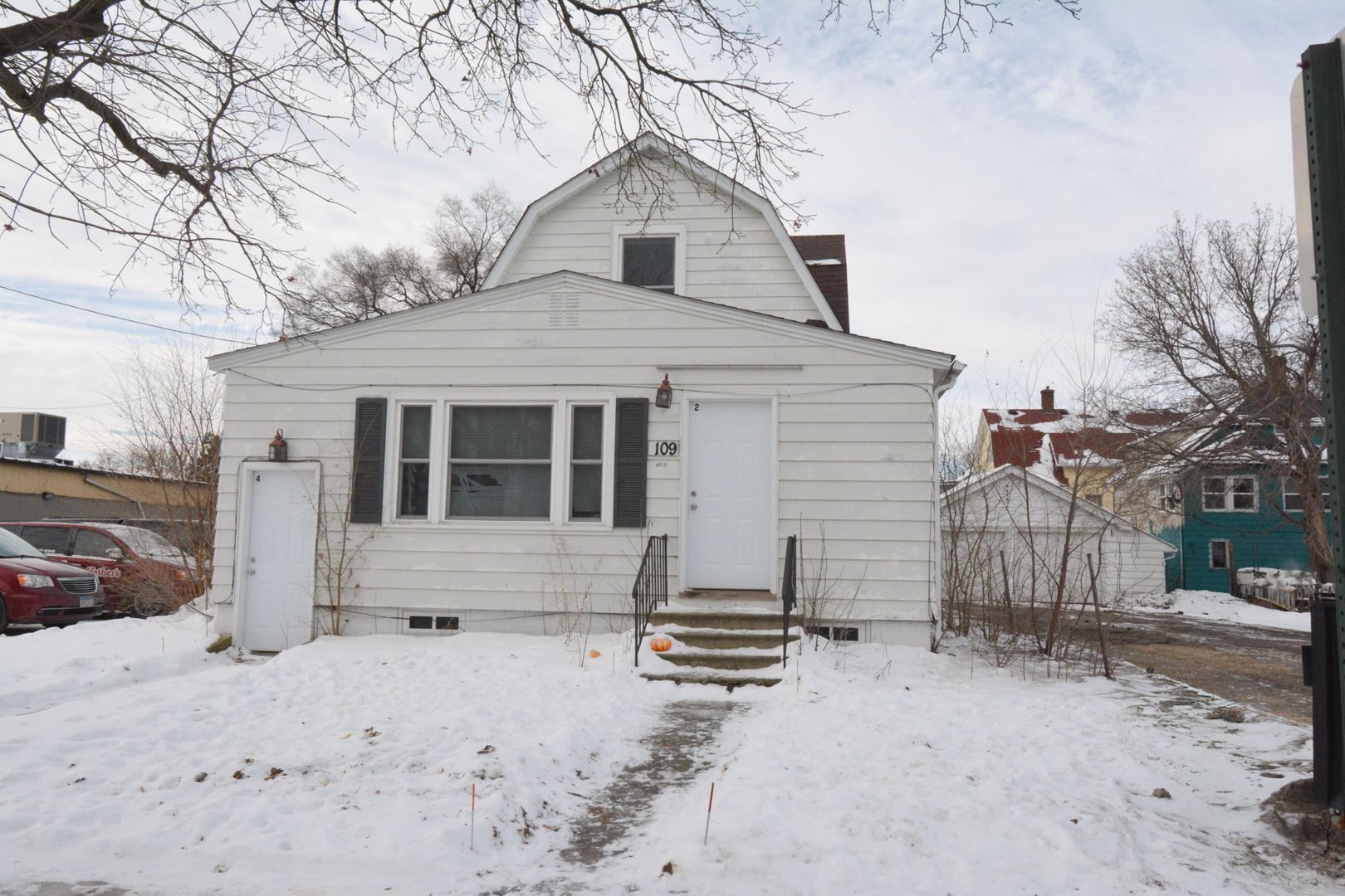 Austin Apartment: 109 5th St NW