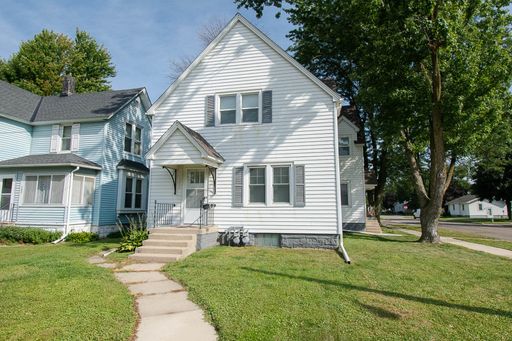 Updated 2‑Bedroom Twin Home with Private Laundry – photo 1