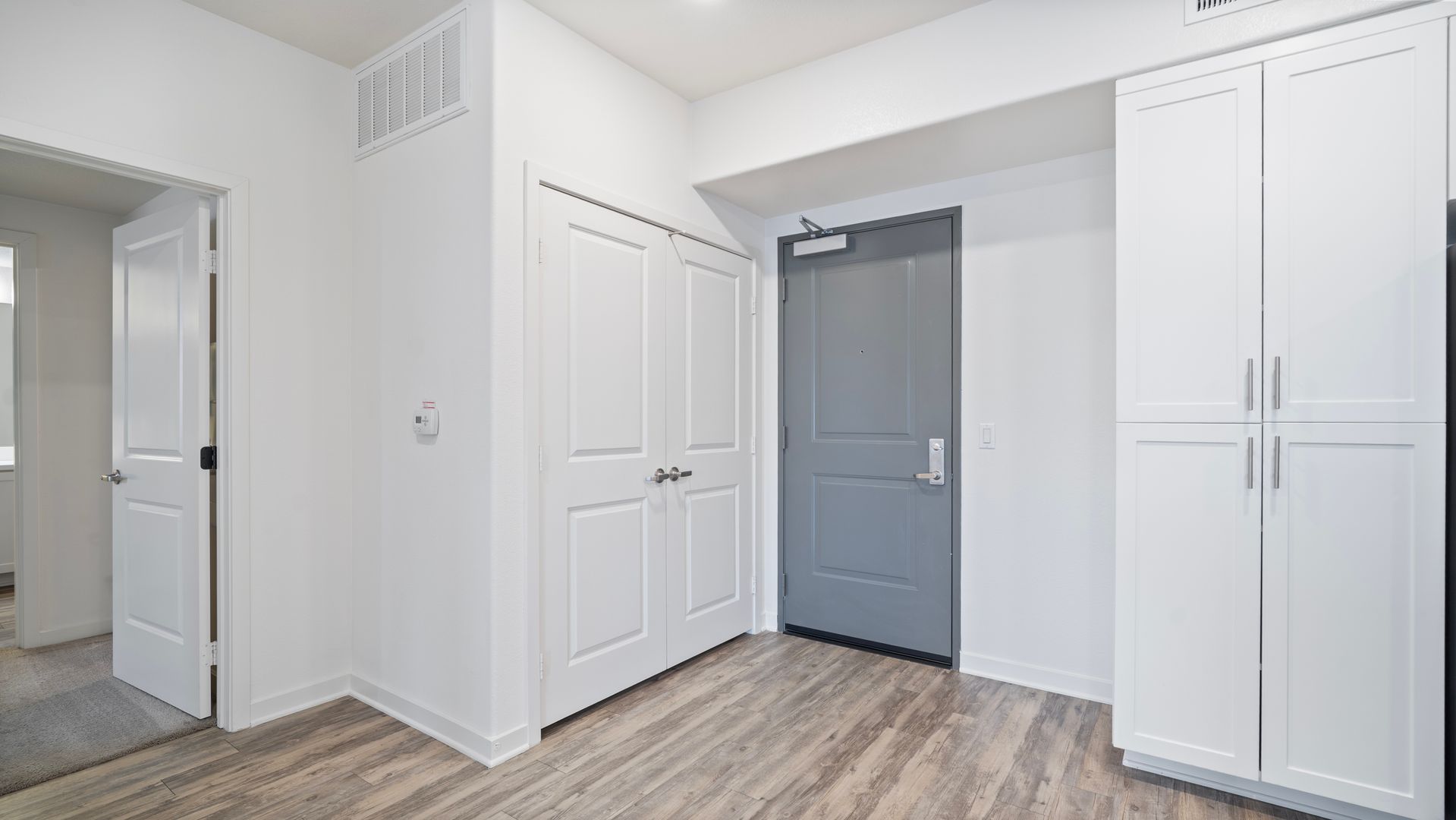 Orange Apartment: 184 N Prospect Street