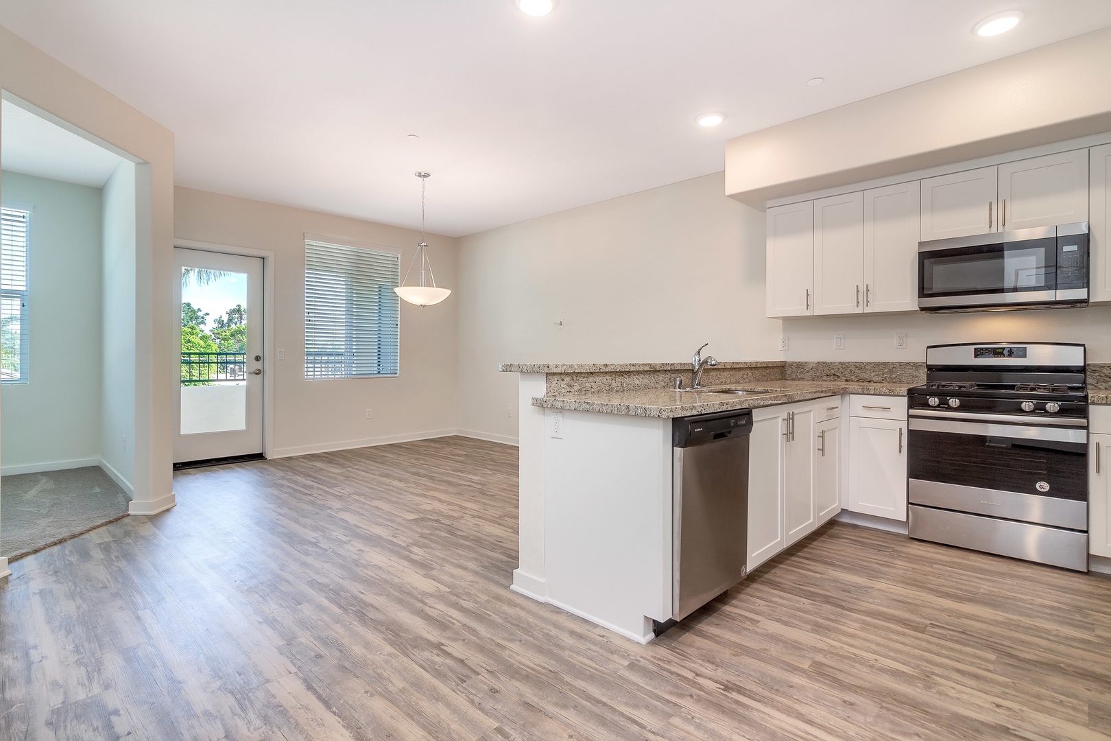 Orange Apartment: 184 N Prospect Street