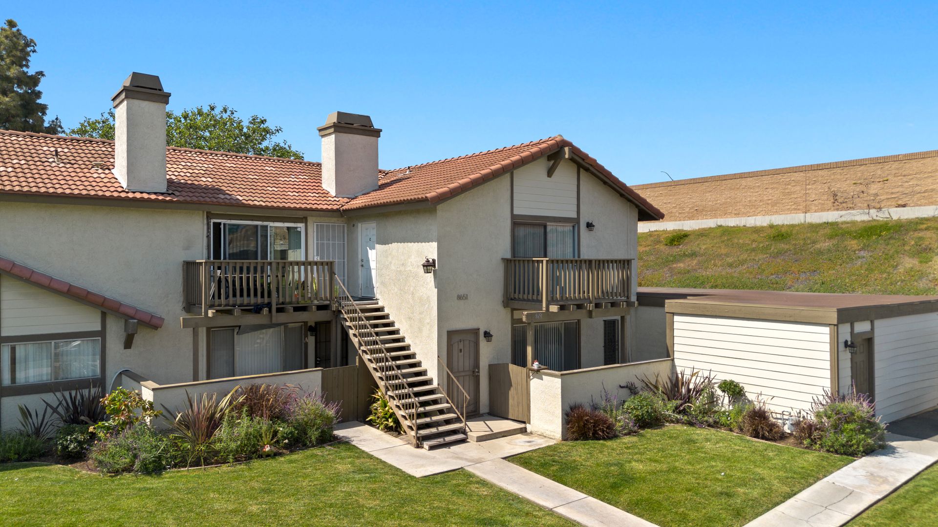 Garden Grove Apartment: 8651 Gloria Ave