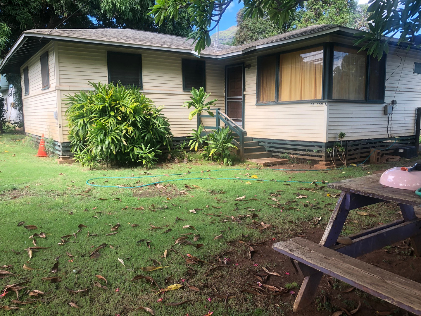 Waianae House: 84-850 A Farrington Hwy #1