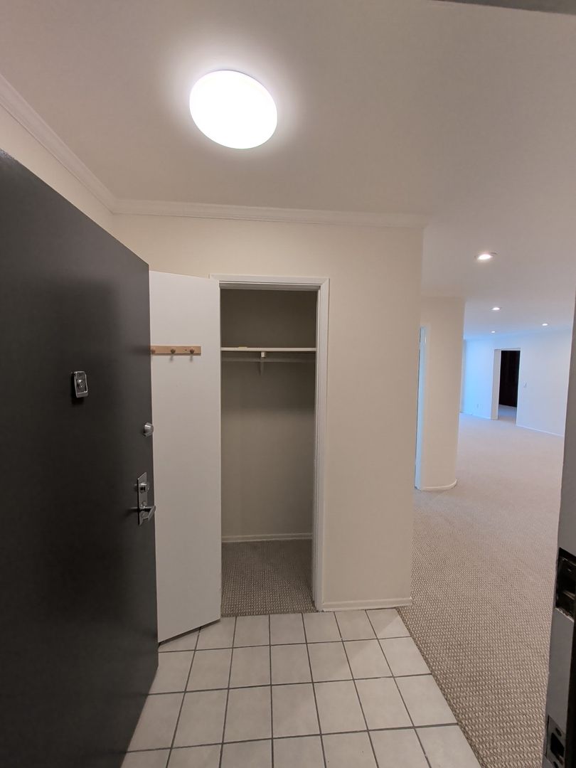 Santa Monica Apartment: 415 Montana Ave - REHAB