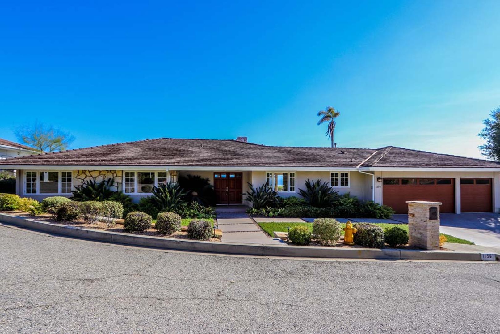 Pacific Palisades House: 1156 Las Pulgas Pl