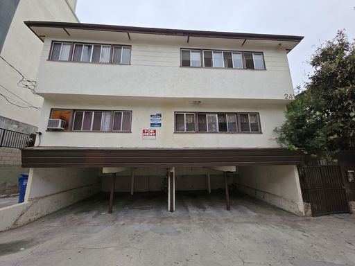 Spacious One Bedroom Apartment in Westlake district close to downtown Los Angeles – photo 1