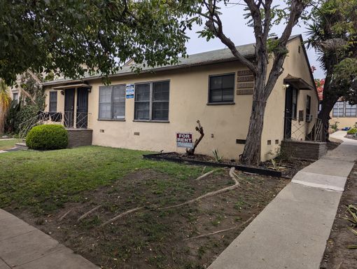 Charming 1 Bed 1 Bath Unit in Mid City Neighborhood! – photo 1